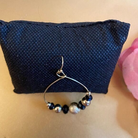 💥Nickel Free Black and Gold Dangle Drop  fashion cute Earrings - Picture 4 of 11
